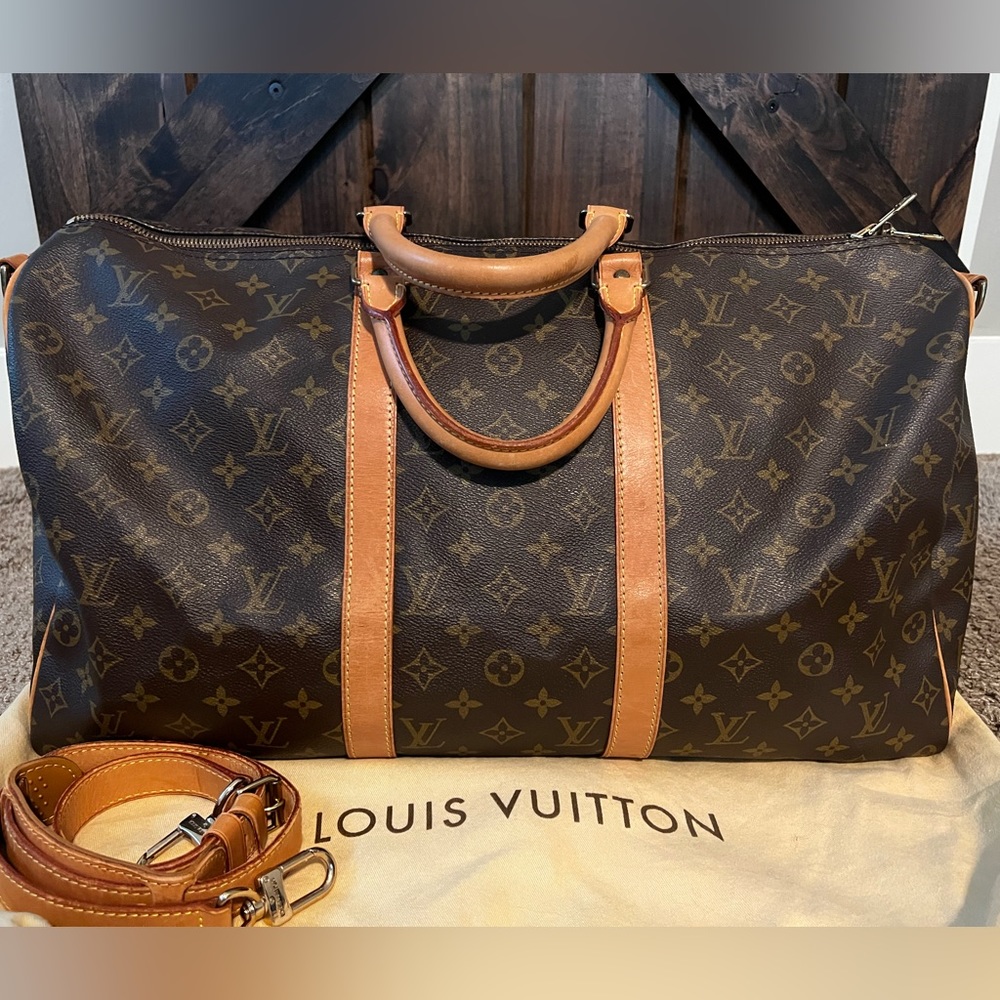 🔥SOLD🔥Authentic EUC Keepall 50 Bandoliere